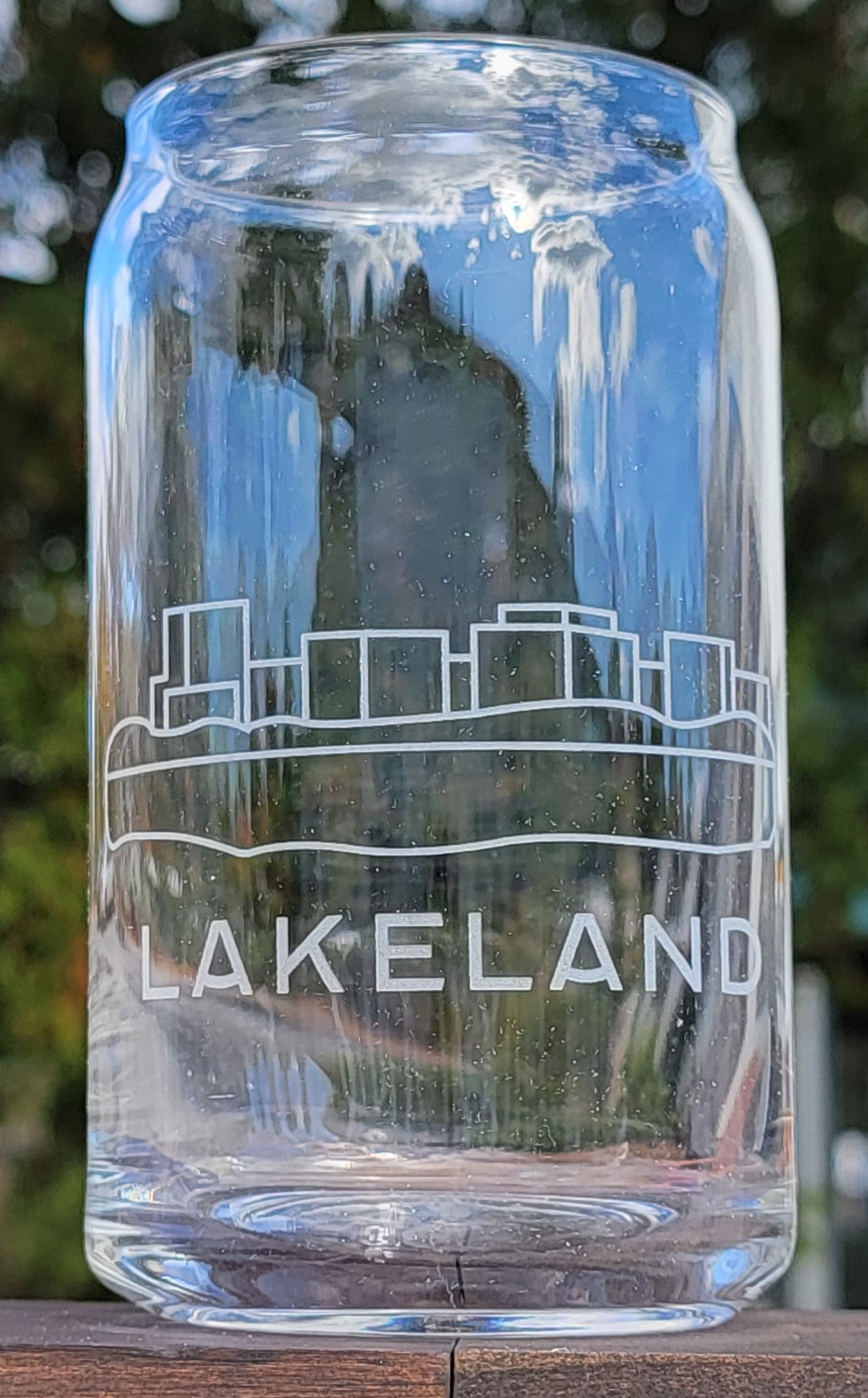Lakeland, FL Skyline Can Glass Line Art