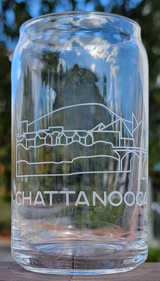 Chattanooga, TN Skyline Can Glass Line Art
